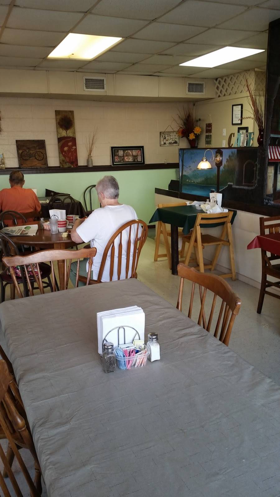 Corner Stop Cafe | restaurant | 5 S Locust St, Dexter, MO 63841, USA | 5736145484 OR +1 573-614-5484