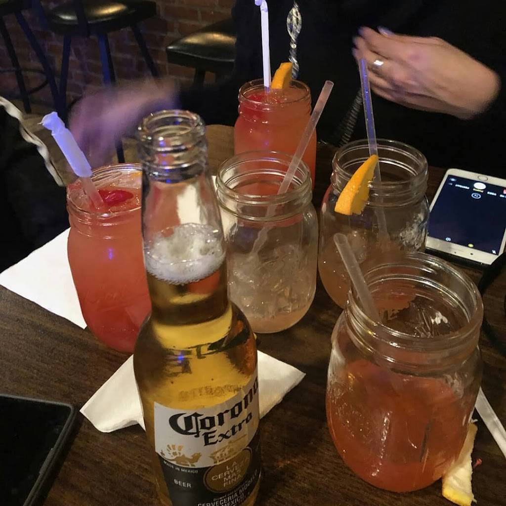 451 Restaurant Lounge | night club | 341 Franklin Ave, Hartford, CT 06114, USA | 8602061556 OR +1 860-206-1556