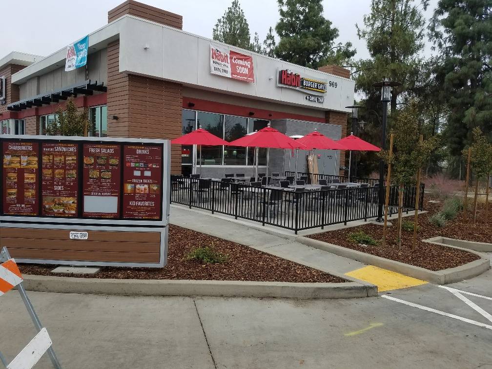 The Habit Burger Grill | restaurant | 969 E Prosperity Ave, Tulare, CA 93274, USA | 5598371210 OR +1 559-837-1210