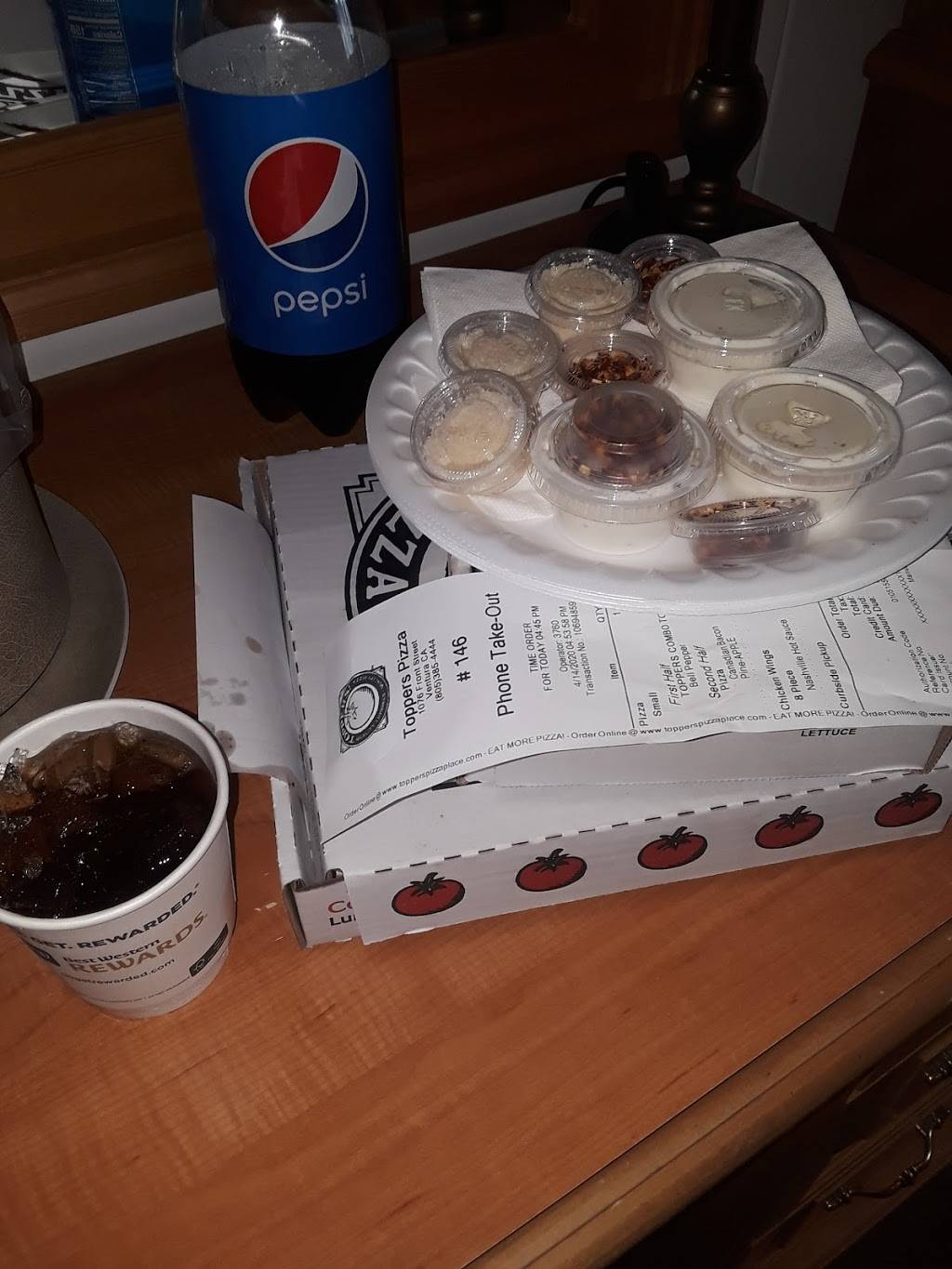 Toppers Pizza Place | restaurant | 1076 E Front St, Ventura, CA 93001, USA | 8053854444 OR +1 805-385-4444