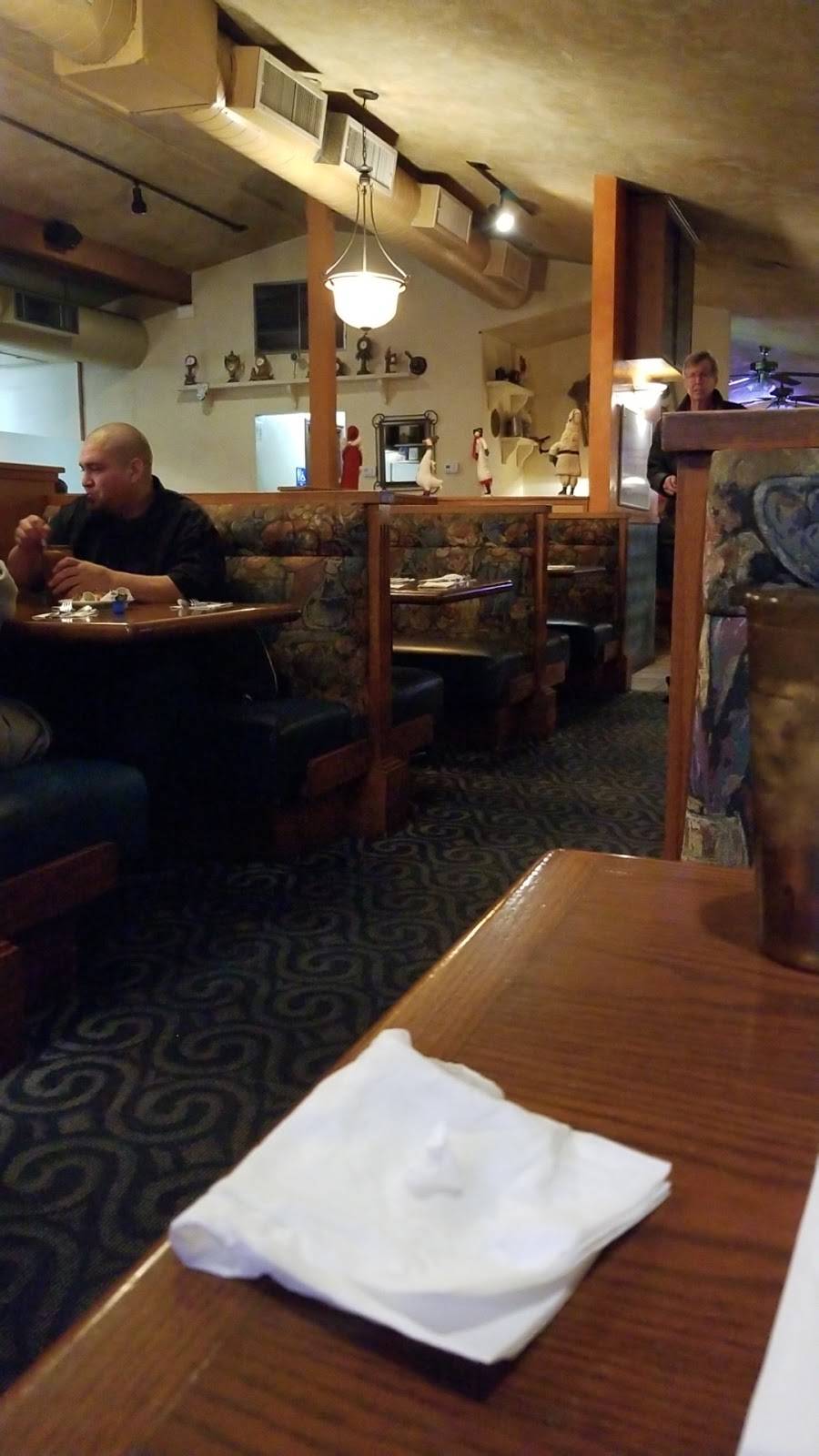 Magpies Grill | restaurant | 1438 Foothill Blvd, La Cañada Flintridge, CA 91011, USA | 8187902348 OR +1 818-790-2348