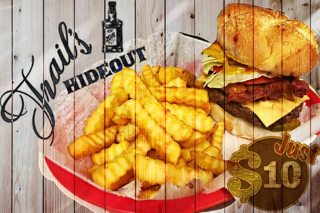 Trails Hideout | restaurant | 12 McKinley Ave, Frankfort, IN 46041, USA | 7656014014 OR +1 765-601-4014