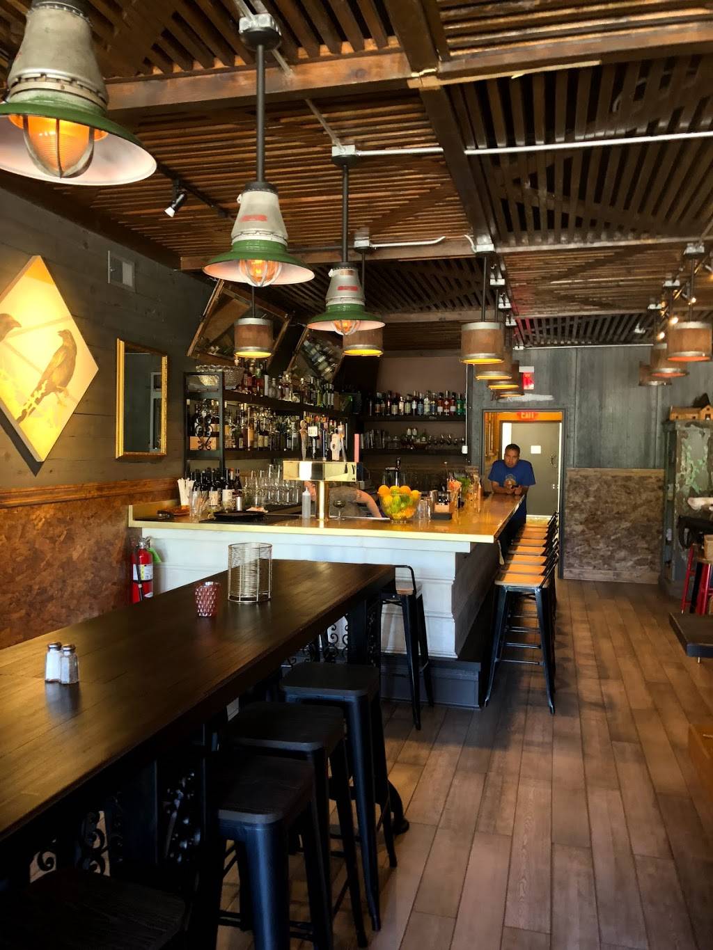 Big Hill | restaurant | 3307 W Bryn Mawr Ave, Chicago, IL 60659, USA | 7737547346 OR +1 773-754-7346