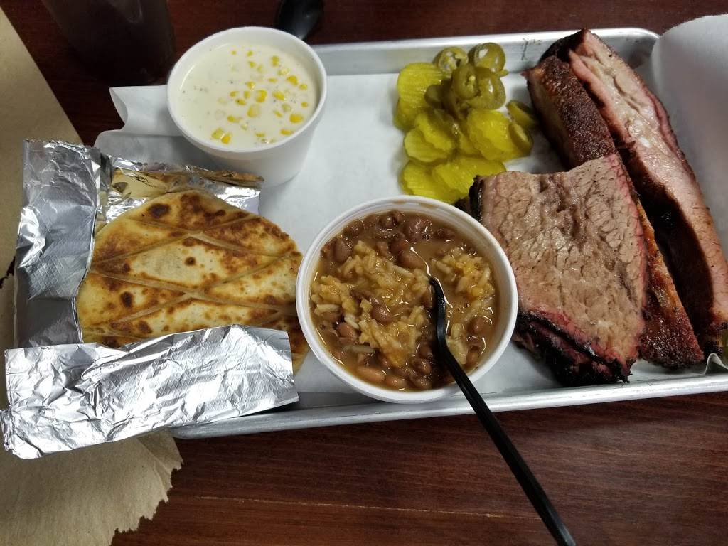 El Monte BBQ | restaurant | 6526 Bandera Rd, San Antonio, TX 78238, USA | 2102671356 OR +1 210-267-1356