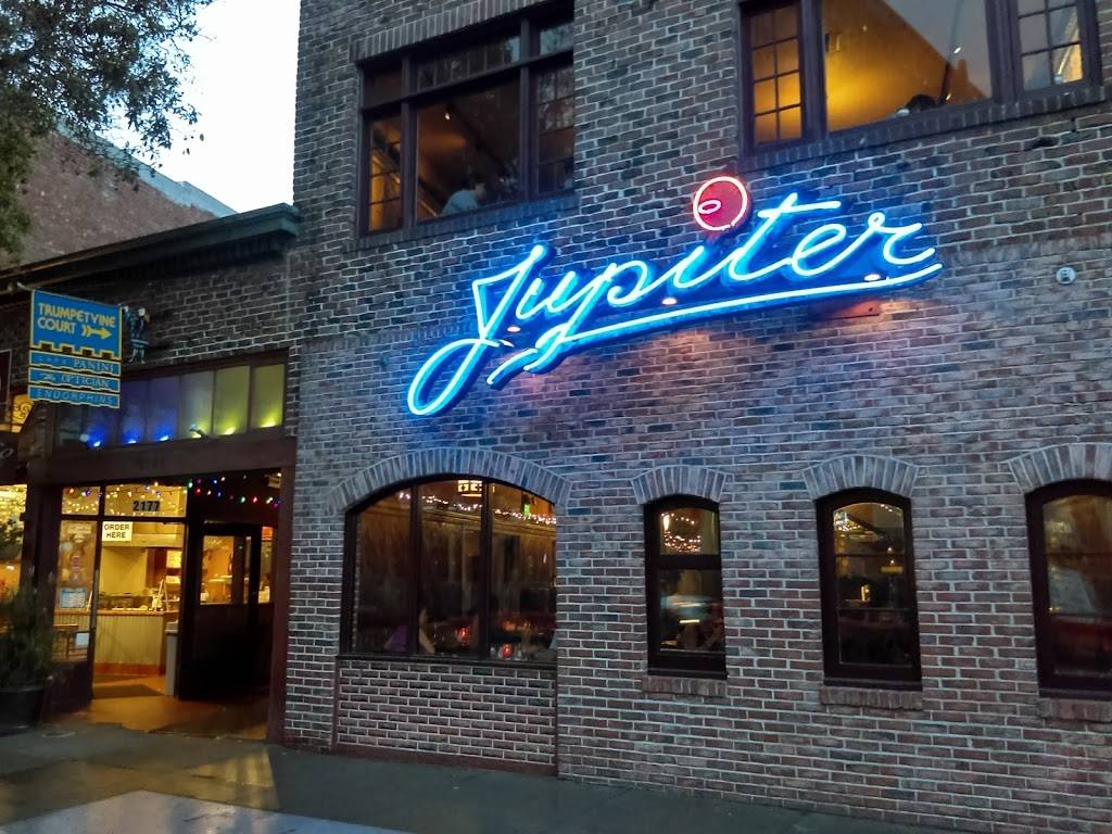 Jupiter | restaurant | 2181 Shattuck Ave, Berkeley, CA 94704, USA | 5108438277 OR +1 510-843-8277