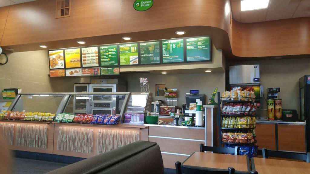 Subway | restaurant | 2073 W Kennedy St #103, Madera, CA 93636, USA | 5596641500 OR +1 559-664-1500
