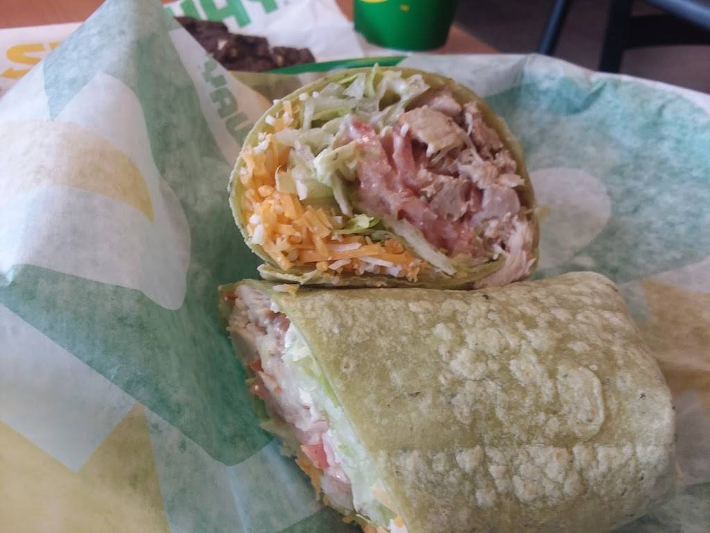 Subway | restaurant | 3140 Howland Blvd #102, Deltona, FL 32725, USA | 3862183888 OR +1 386-218-3888
