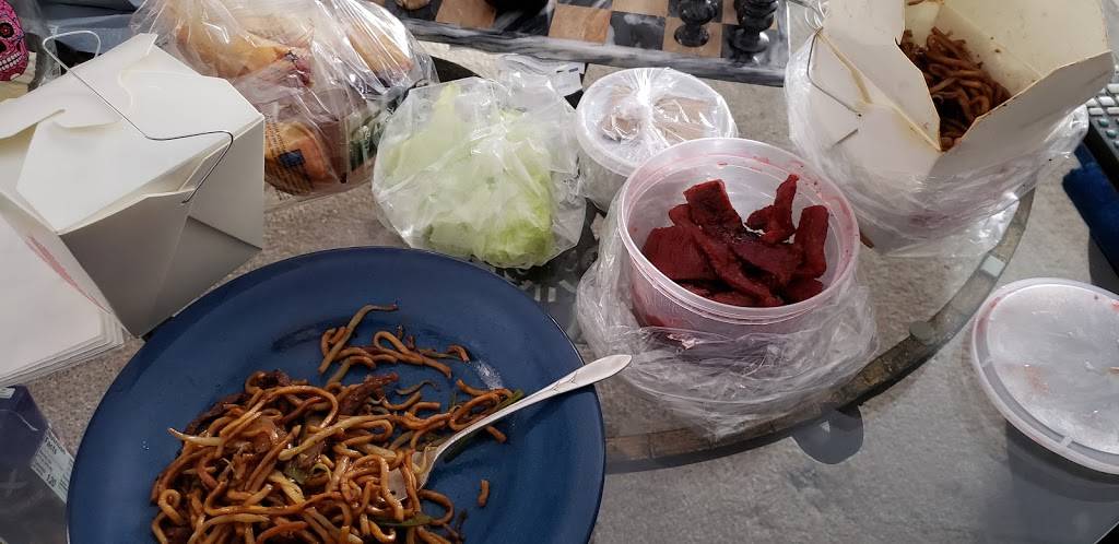 Lees Kitchen Chinese Restaurant | restaurant | 389 W Central St, Franklin, MA 02038, USA | 5085201228 OR +1 508-520-1228