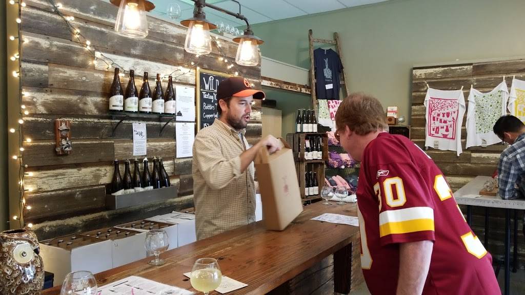 Wild Hare Cider Cabin | restaurant | 106 A South St SE, Leesburg, VA 20175, USA | 7034027956 OR +1 703-402-7956