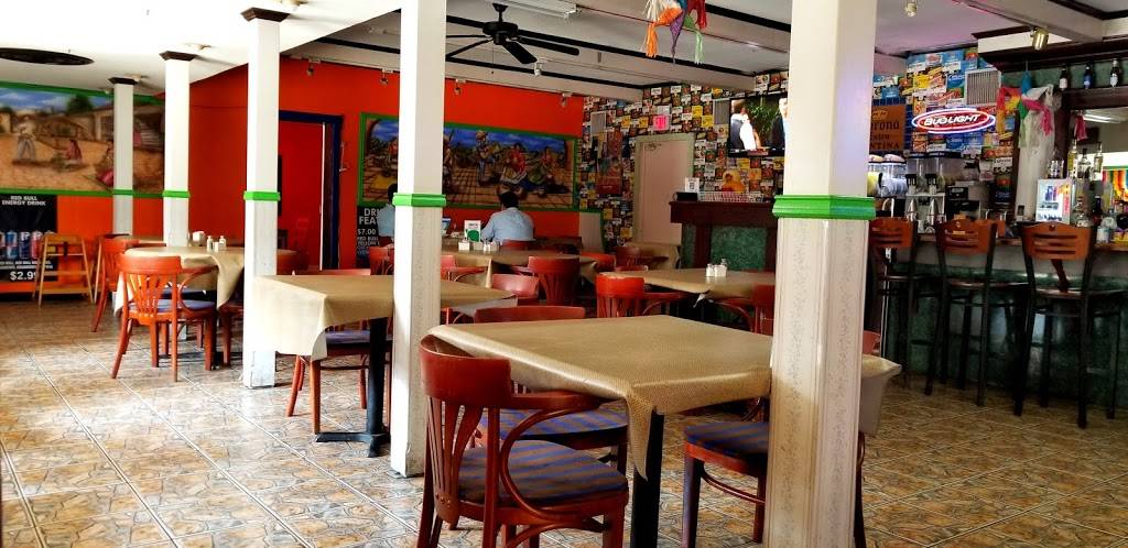 Cafe Hornitos | restaurant | 3704 I-35, Austin, TX 78705, USA | 5125244195 OR +1 512-524-4195