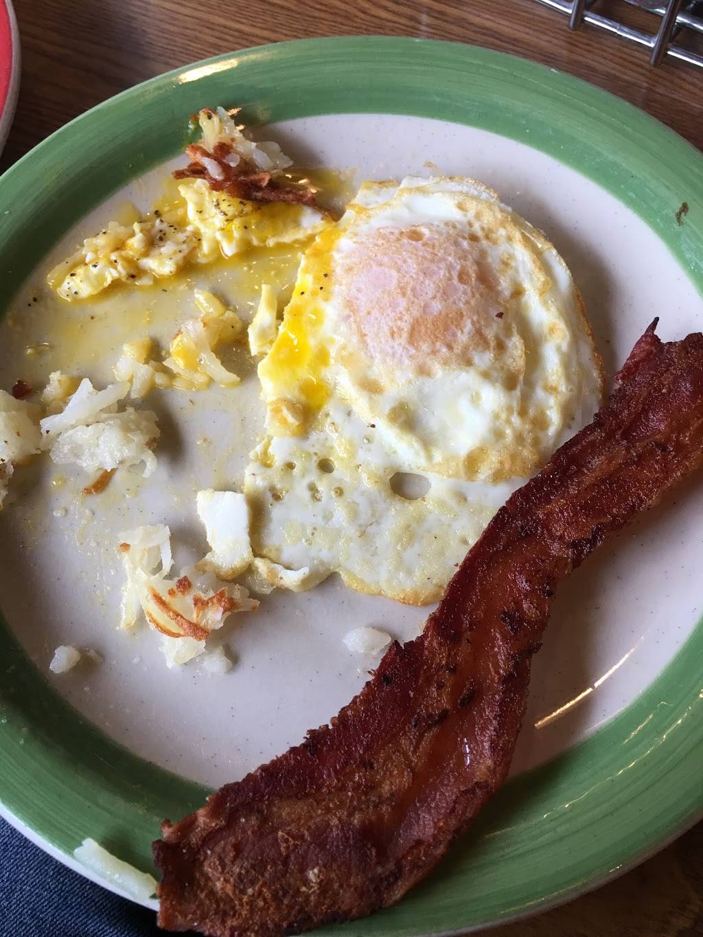 Golden Waffle Cafe | restaurant | 1449 Broadway, Placerville, CA 95667, USA | 5306429322 OR +1 530-642-9322