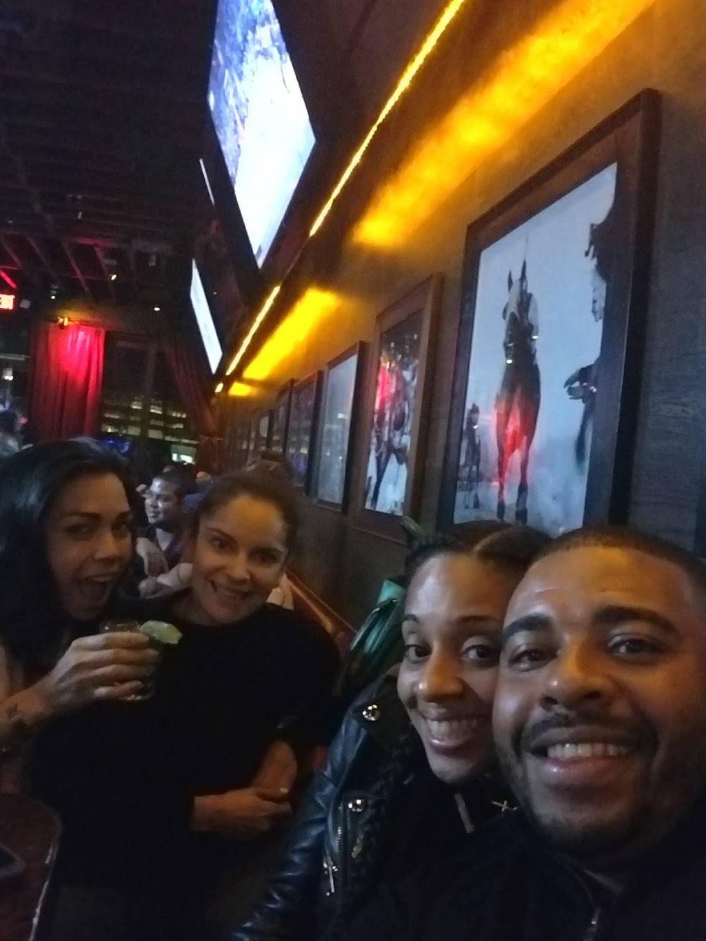 Goal Sports Café | restaurant | 8334 W 3rd St, Los Angeles, CA 90048, USA | 3236555955 OR +1 323-655-5955