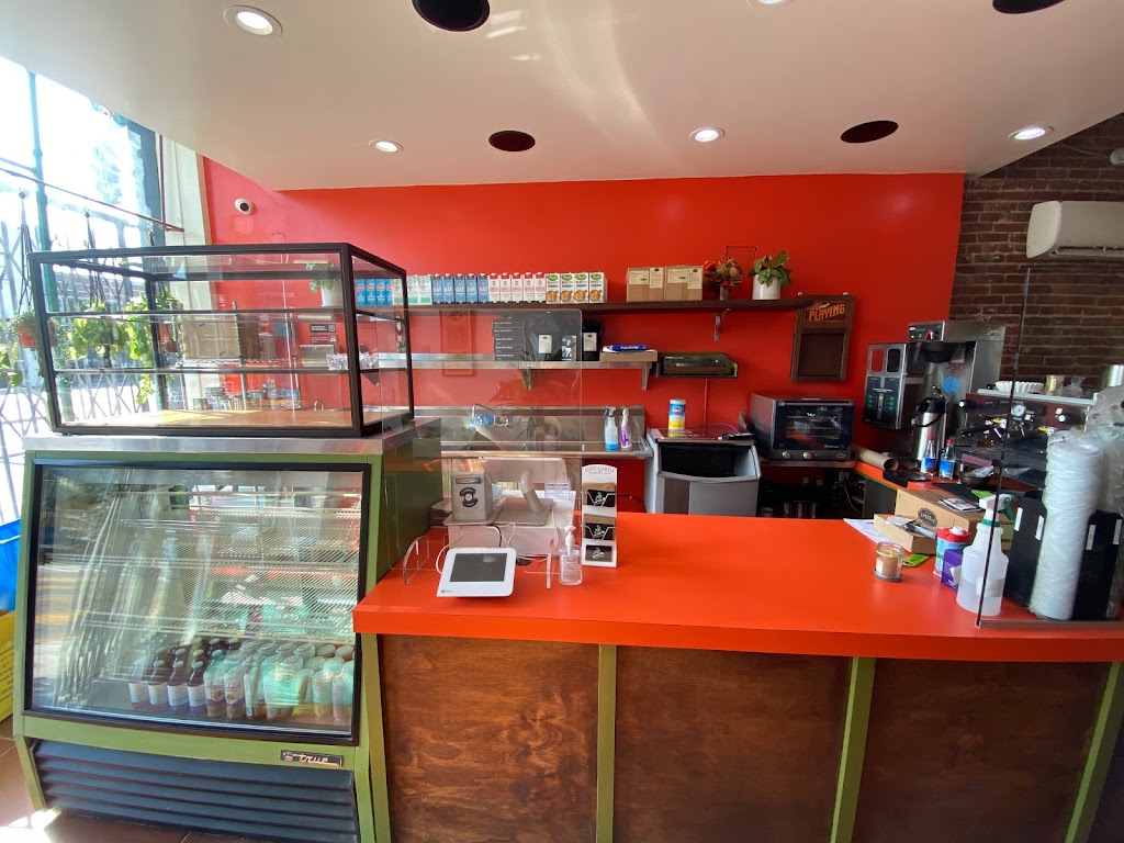 Cosmic Vinyl Cafe | cafe | 2149 Sunset Blvd, Los Angeles, CA 90026, USA | 2135683113 OR +1 213-568-3113