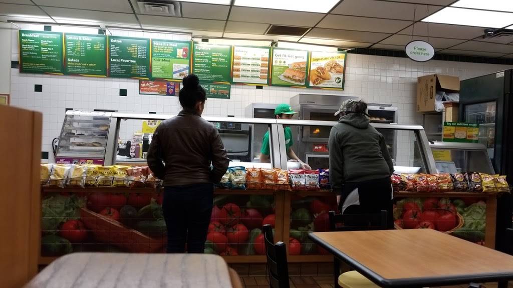 Subway | restaurant | 1398 East Ave, Chico, CA 95926, USA | 5308948757 OR +1 530-894-8757
