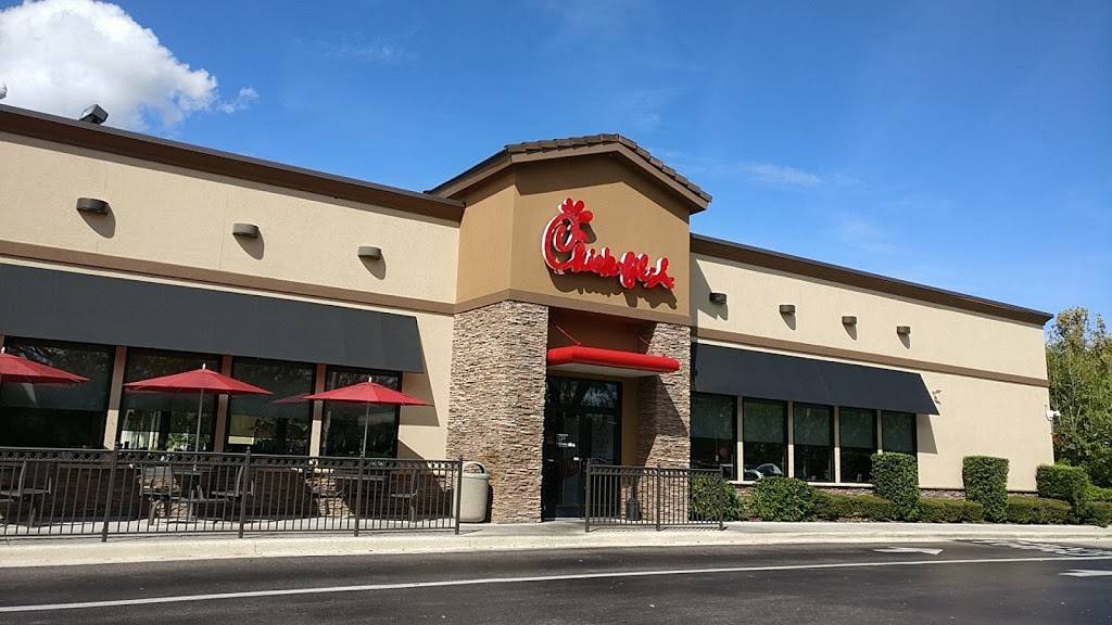 Chick-fil-A | restaurant | 3019 Cove Bend Dr, Tampa, FL 33613, USA | 8138667766 OR +1 813-866-7766
