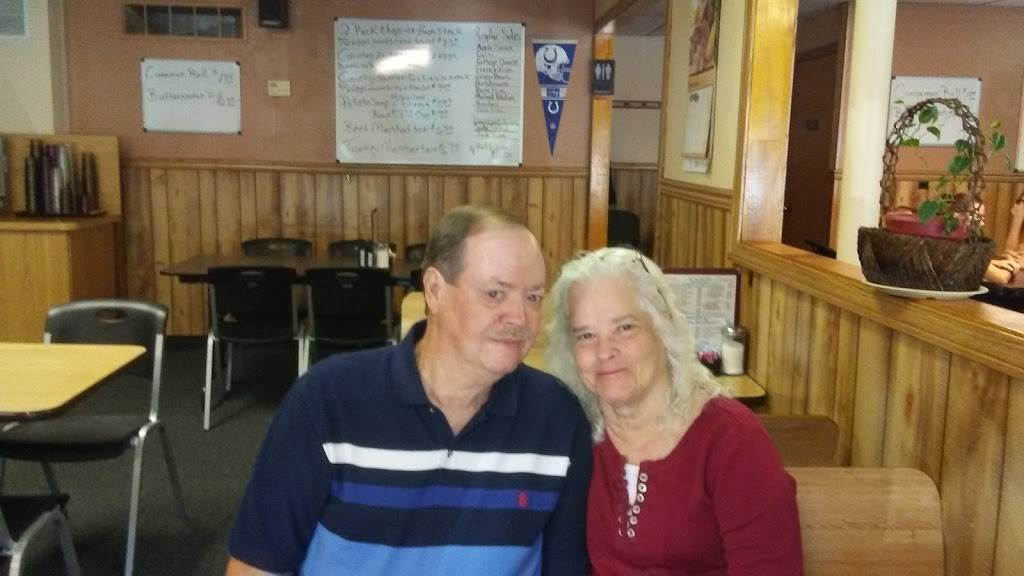 Dave & Bettys Diner | restaurant | 4801 Southeastern Ave, Indianapolis, IN 46203, USA | 3173530569 OR +1 317-353-0569