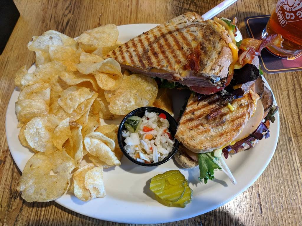 Duffers | restaurant | 39 W 2nd St, Fredericktown, OH 43019, USA | 7406942561 OR +1 740-694-2561