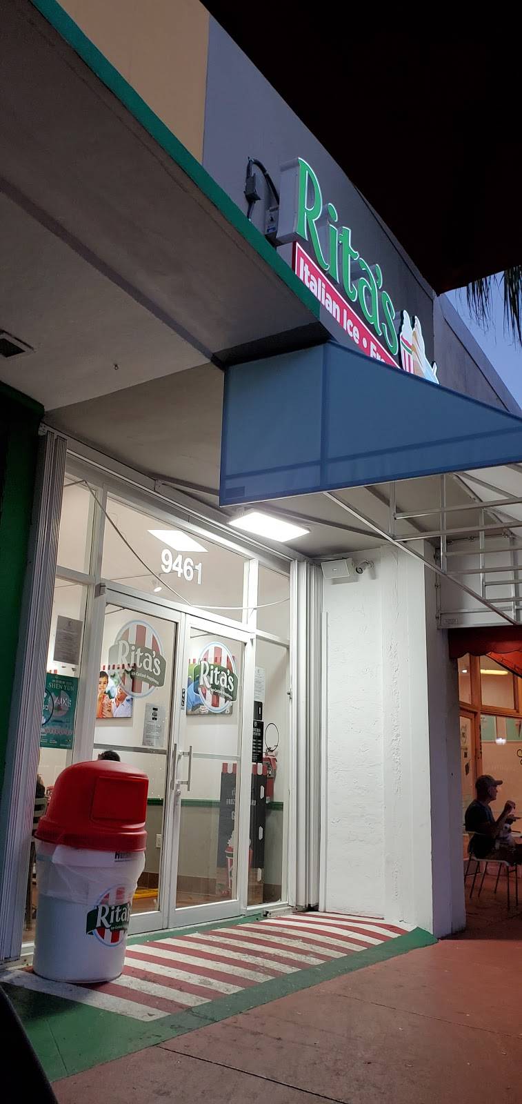 Ritas Italian Ice & Frozen Custard | restaurant | 9461 Harding Ave, Surfside, FL 33154, USA | 3056145355 OR +1 305-614-5355