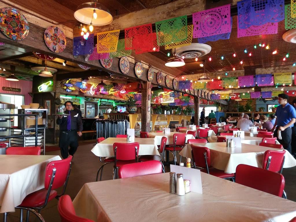 Phil Sandovals | restaurant | 6125 University Dr E-18, Huntsville, AL 35806, USA | 2564895711 OR +1 256-489-5711