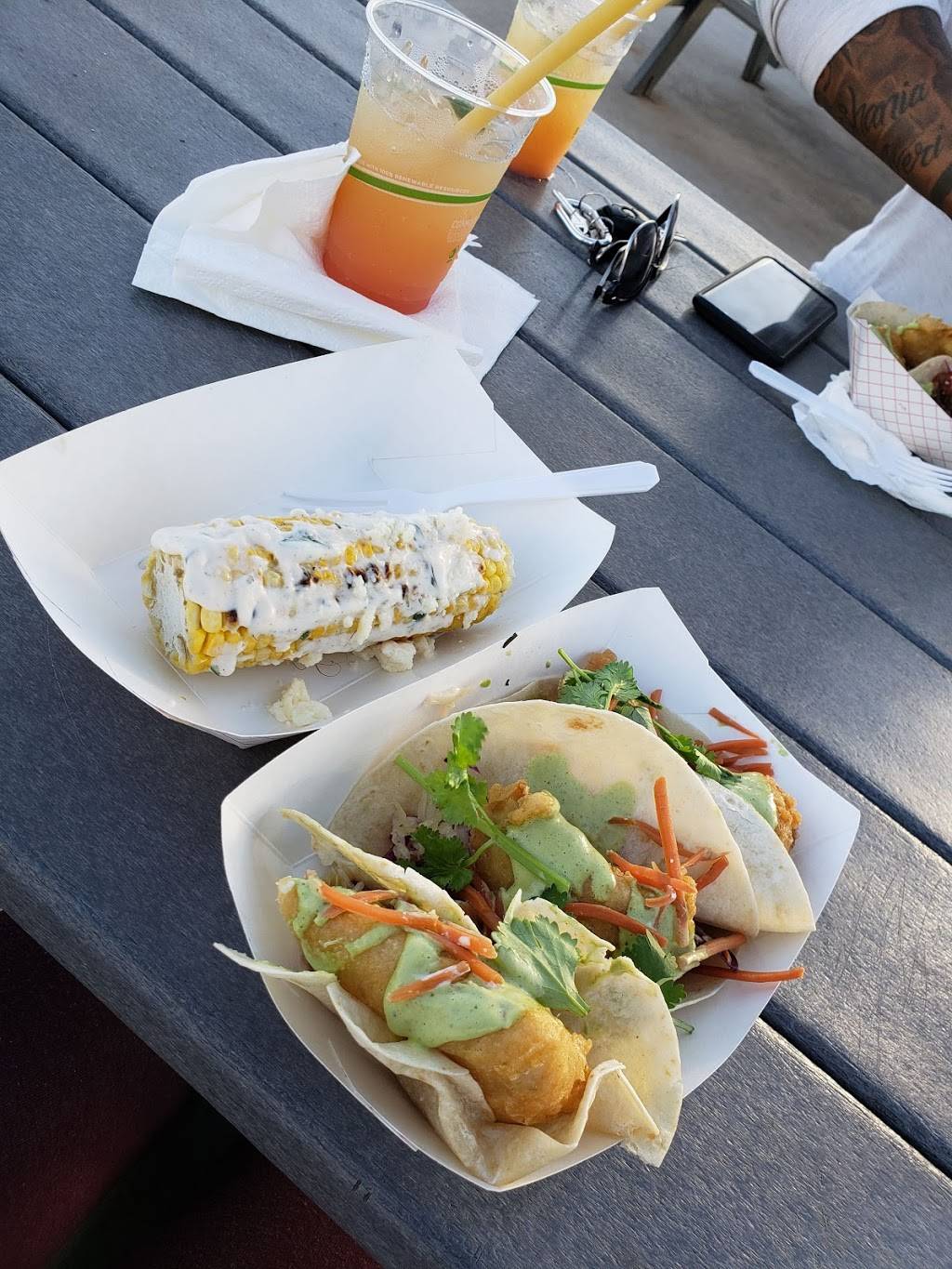 Dlish at the beach | restaurant | 5440 Edgewater Dr, Ewa Beach, HI 96706, USA | 8083712384 OR +1 808-371-2384