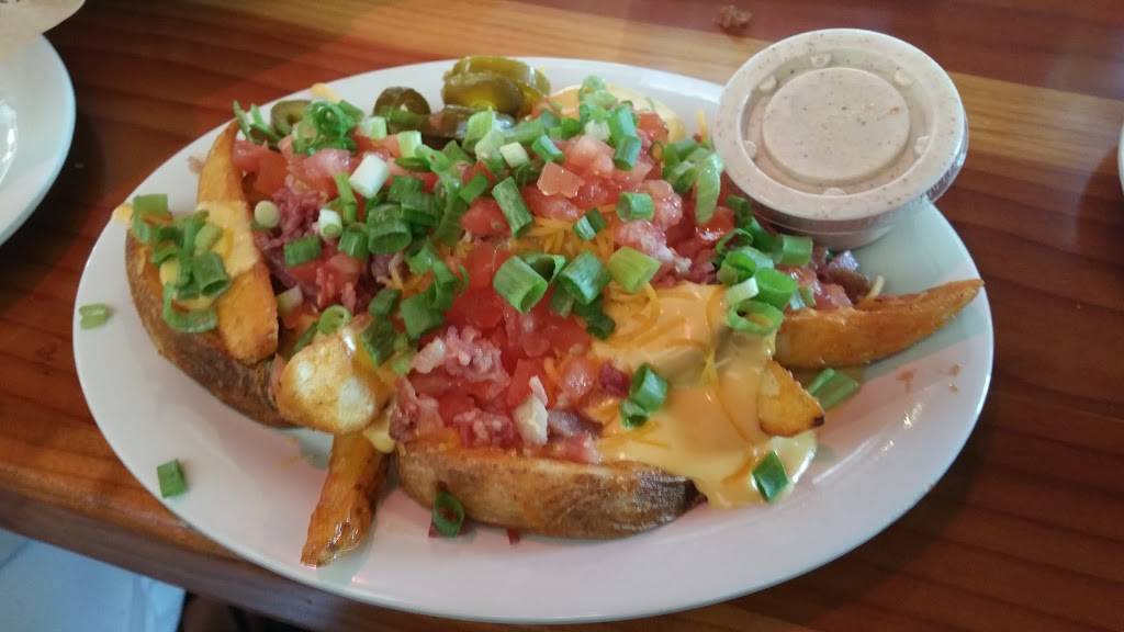 Roosters | restaurant | 5225 Nike Station Way, Hilliard, OH 43026, USA | 6147776125 OR +1 614-777-6125