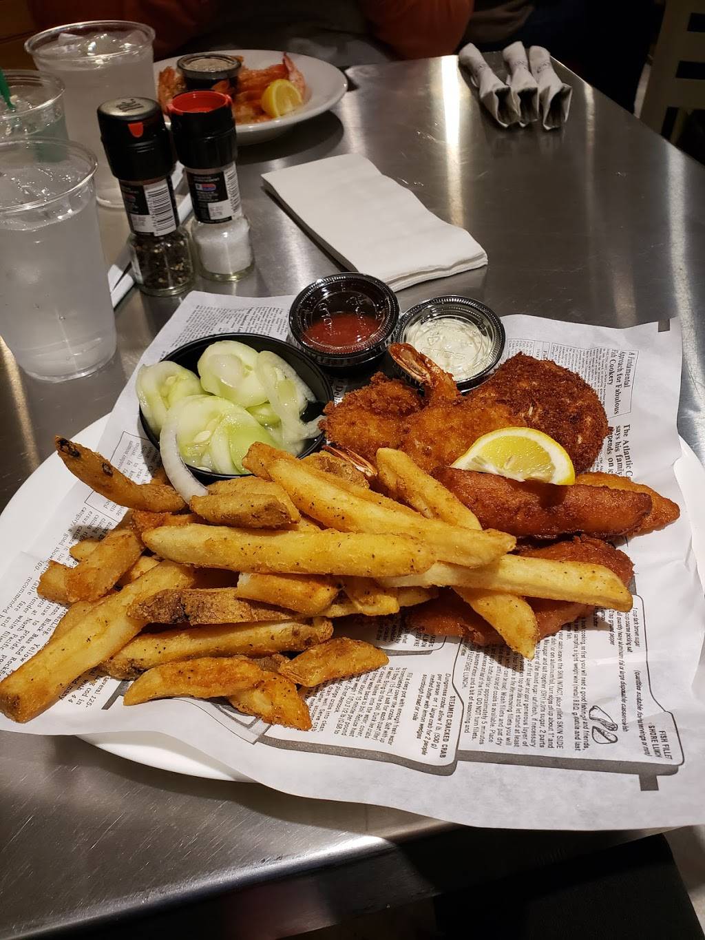 Rusty Rudder | night club | 113 Dickinson St, Dewey Beach, DE 19971, USA | 3022273888 OR +1 302-227-3888