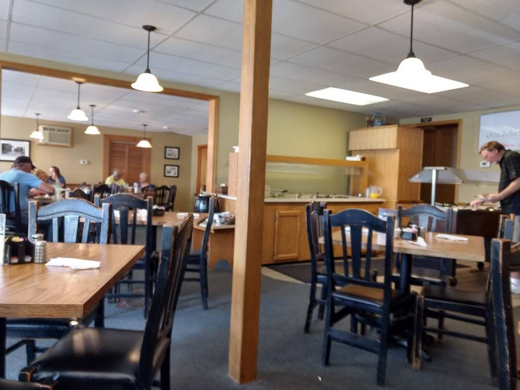 C & R Homestyle Cafe | restaurant | 1027 4th Ave, Lake Odessa, MI 48849, USA | 6163741123 OR +1 616-374-1123