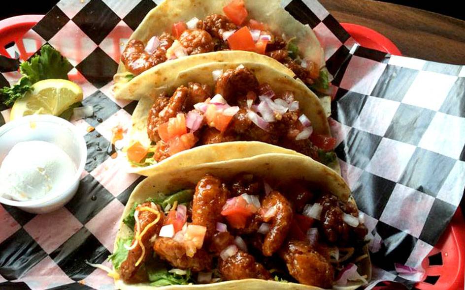 Manleys Irish Mutt | restaurant | 7041 E 10th St, Indianapolis, IN 46219, USA | 3173510009 OR +1 317-351-0009