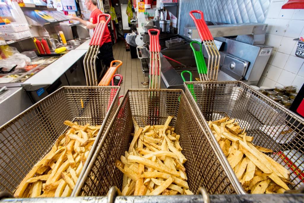 Scoobys Hot Dogs | meal takeaway | 1020 E N Ave, West Chicago, IL 60185, USA | 6302314848 OR +1 630-231-4848