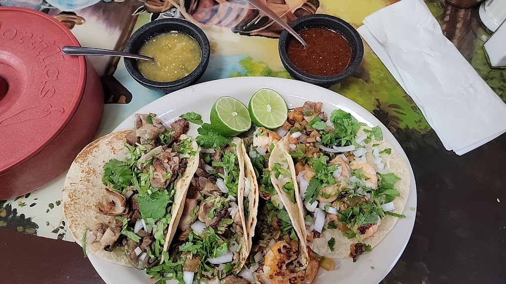 Victors Mexican Restaurante 2 | restaurant | 2910 K St, Omaha, NE 68107, USA | 4027154301 OR +1 402-715-4301