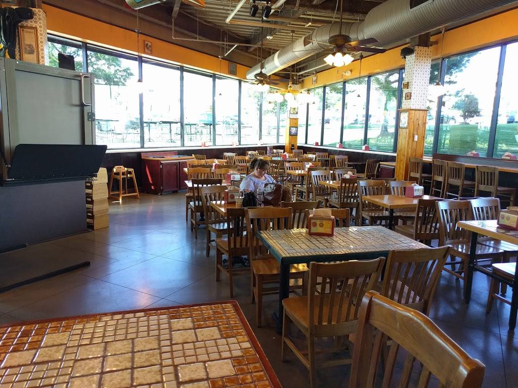 Potbelly Sandwich Shop | restaurant | 1577 Spring Hill Rd #100, Tysons, VA 22182, USA | 7032865923 OR +1 703-286-5923