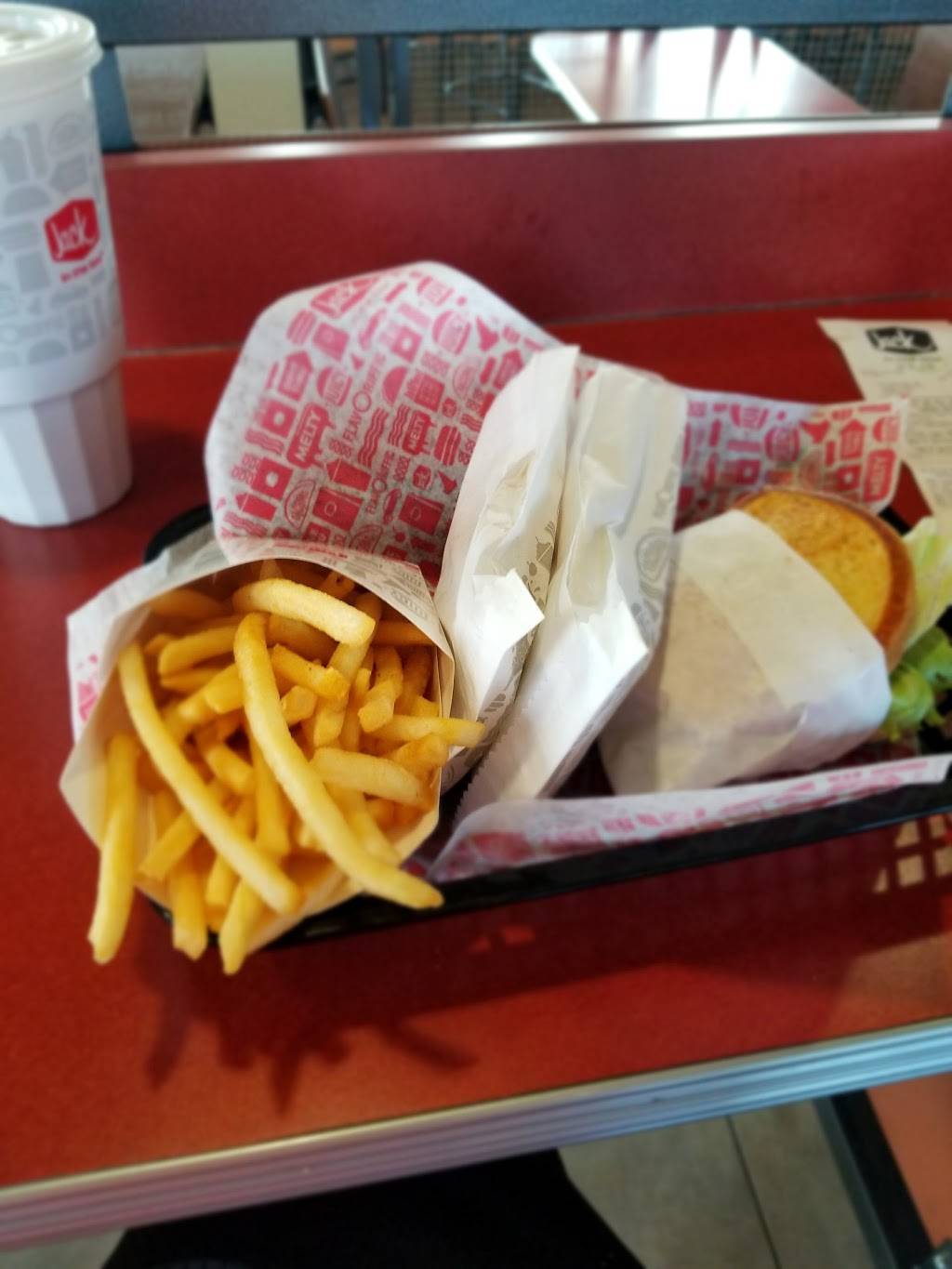 Jack in the Box | restaurant | 3150 E Washington St, Phoenix, AZ 85034, USA | 6022755083 OR +1 602-275-5083