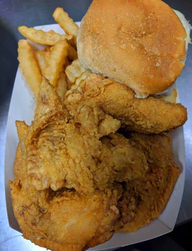 Compton Fish Market | restaurant | 116 N Long Beach Blvd, Compton, CA 90221, USA | 3106321871 OR +1 310-632-1871