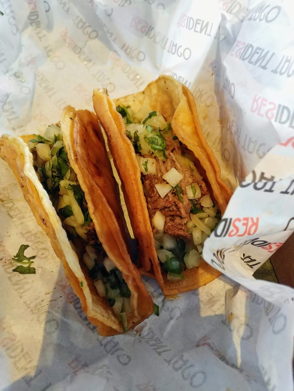 Resident Taco | restaurant | 527 Spectrum Center Dr, Irvine, CA 92618, USA | 9494094711 OR +1 949-409-4711