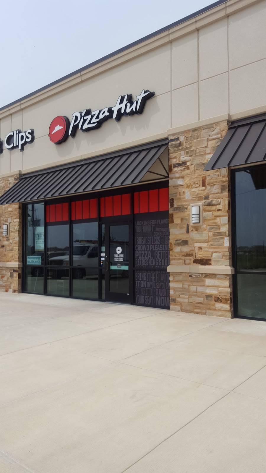 Pizza Hut | restaurant | 20510 West Rd Ste 700, Cypress, TX 77433, USA | 2812567090 OR +1 281-256-7090