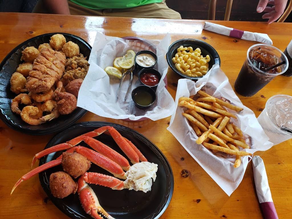 Mudcat Charlies | restaurant | 250 Ricefield Way, Brunswick, GA 31525, USA | 9122610055 OR +1 912-261-0055