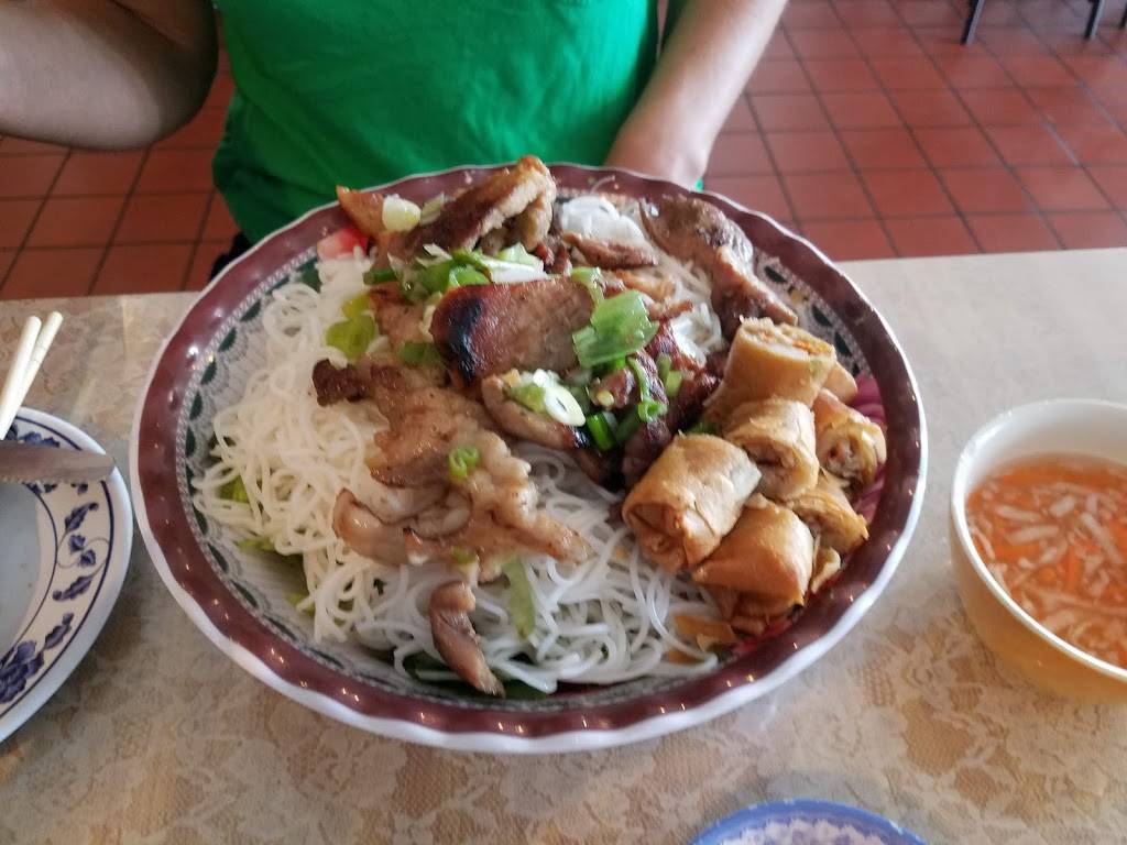 Huong Vietnamese Restaurant | restaurant | 1270 Morse Rd, Columbus, OH 43229, USA | 6148250303 OR +1 614-825-0303