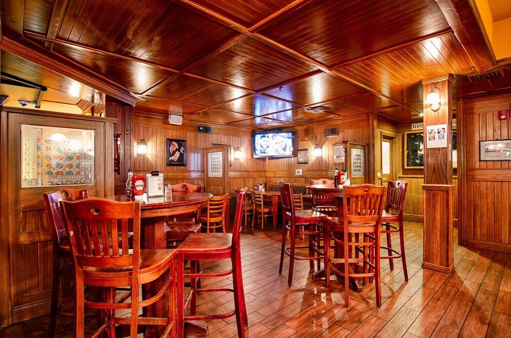 Quigleys Irish Pub | restaurant | 43 E Jefferson Ave, Naperville, IL 60540, USA | 6304284774 OR +1 630-428-4774