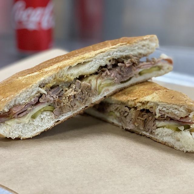 The Mark | restaurant | 2024 Ventura Blvd, Camarillo, CA 93010, USA | 8055864055 OR +1 805-586-4055