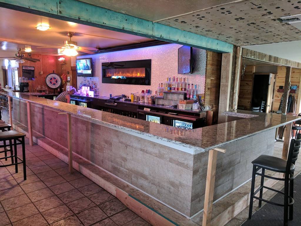 countryside pub | restaurant | 8225 McHenry St, Burlington, WI 53105, USA | 2626614061 OR +1 262-661-4061