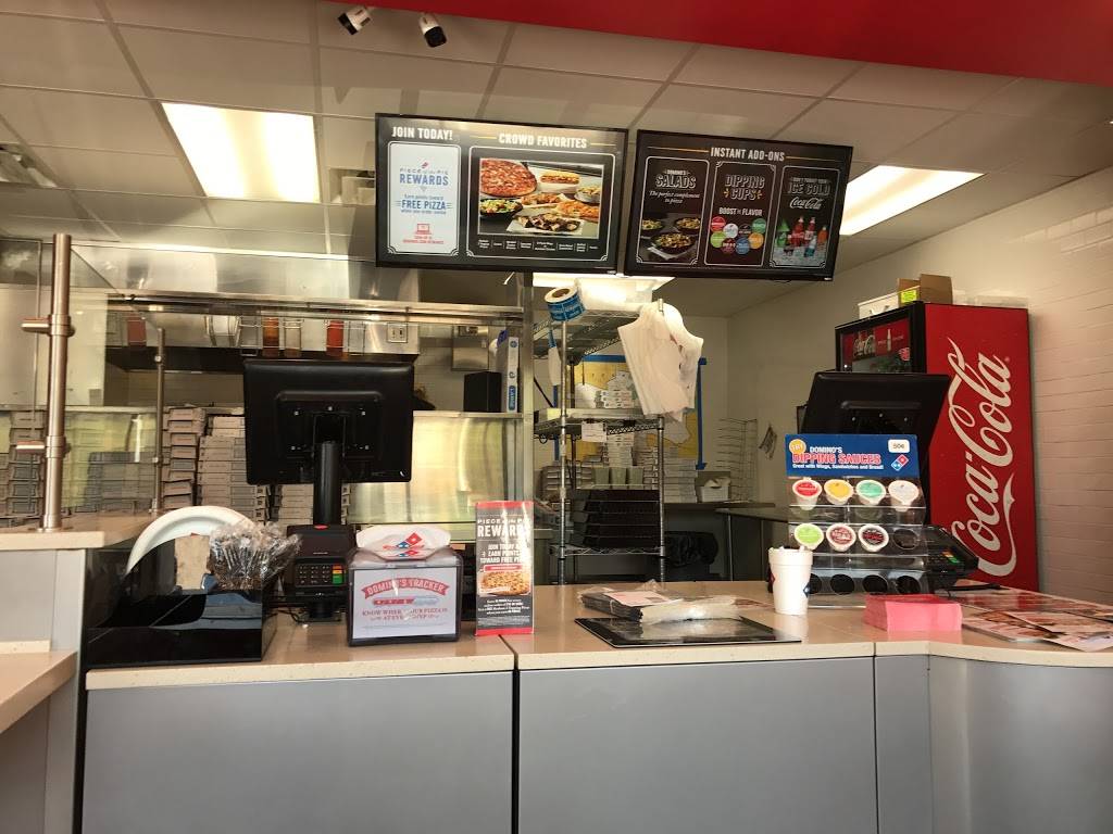 Dominos Pizza | meal delivery | 1039 Main St, Shelbyville, KY 40065, USA | 5026330606 OR +1 502-633-0606