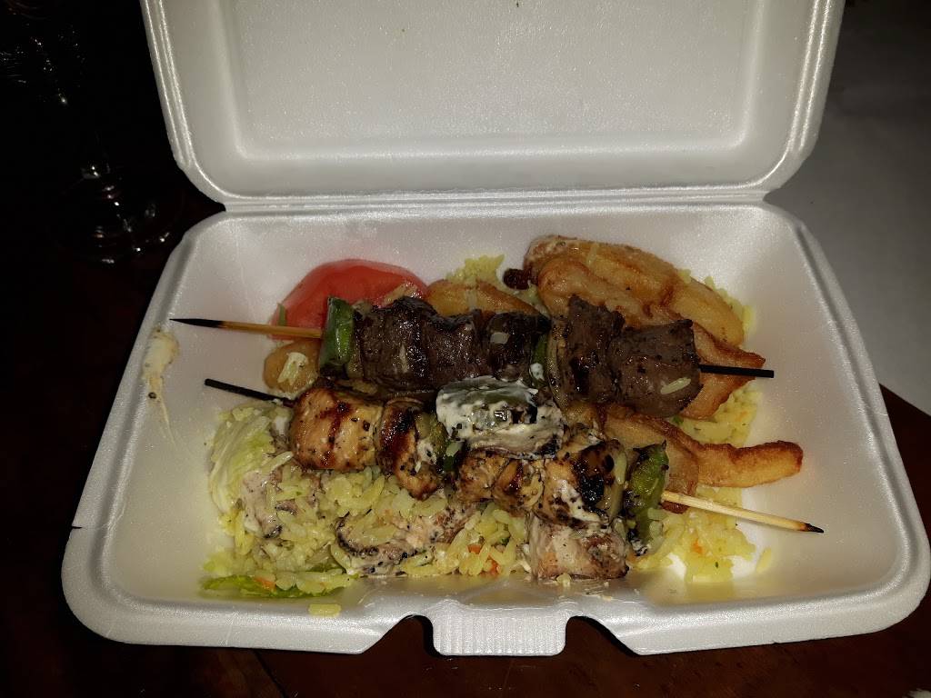 Mykonos | restaurant | 6 Rue Tourigny, Victoriaville, QC G6P 4C4, Canada | 8197525863 OR +1 819-752-5863