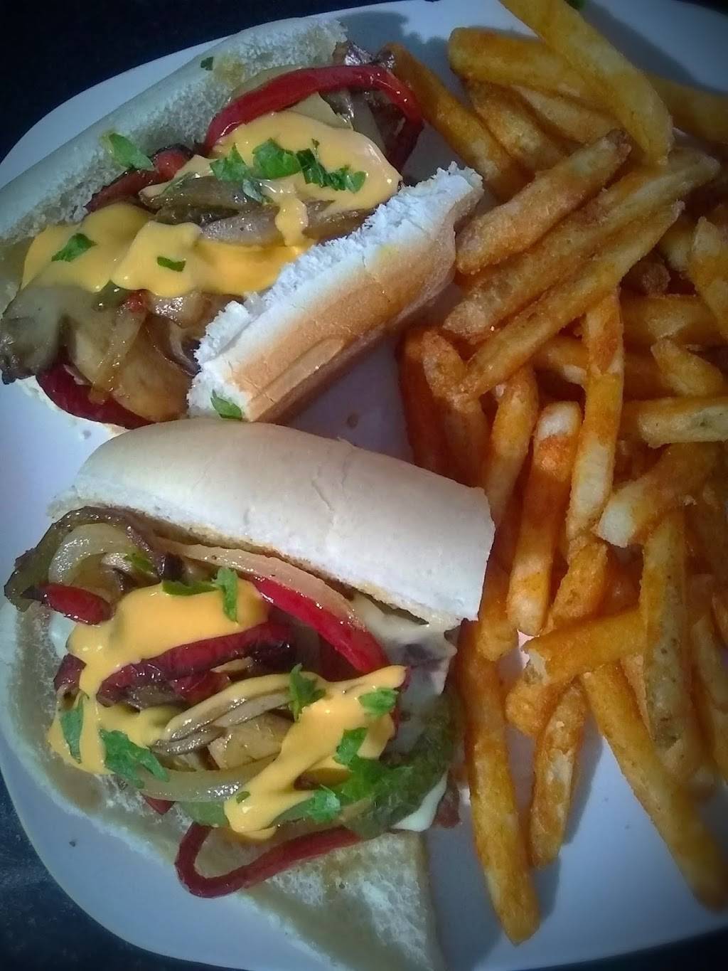 Restaurant Di Nos | restaurant | 908 Main St, Pawtucket, RI 02860, USA | 4017537991 OR +1 401-753-7991