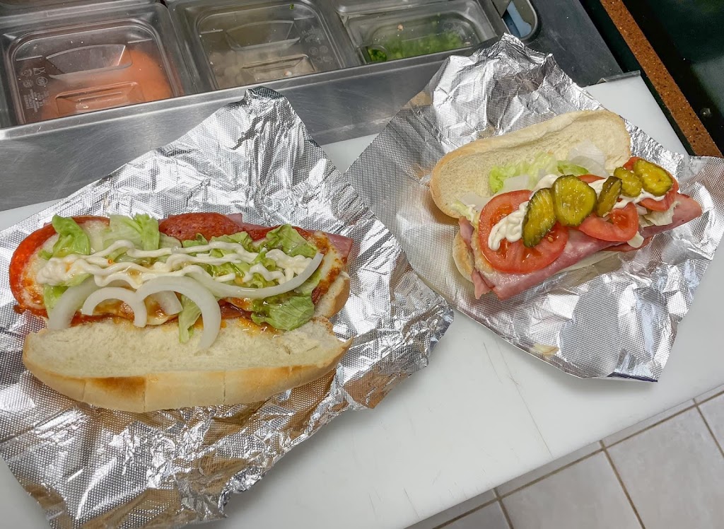 Vivs Country Store | restaurant | 21996 OH-664, South Bloomingville, OH 43152, USA | 7403321111 OR +1 740-332-1111