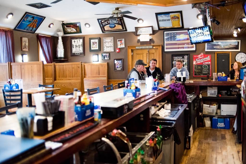 Flat Penny Bar & Grill | restaurant | 263 West St, Berlin, MA 01503, USA | 9784150150 OR +1 978-415-0150