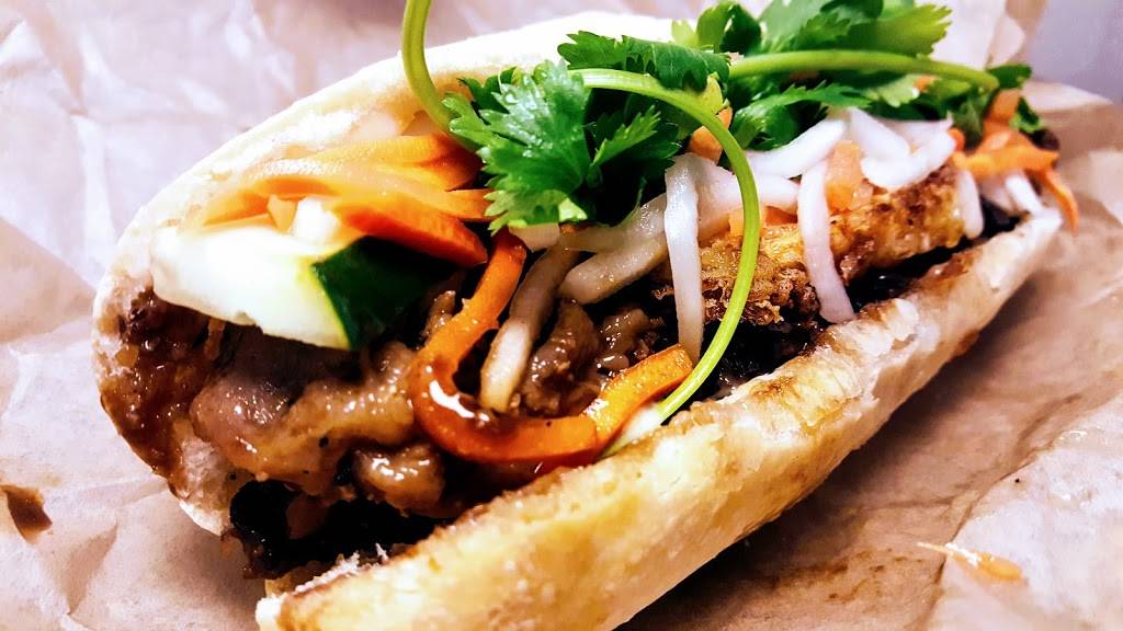 The Bánh Mì Shop | restaurant | 923 Galvin Rd S #101, Bellevue, NE 68005, USA | 5314442452 OR +1 531-444-2452