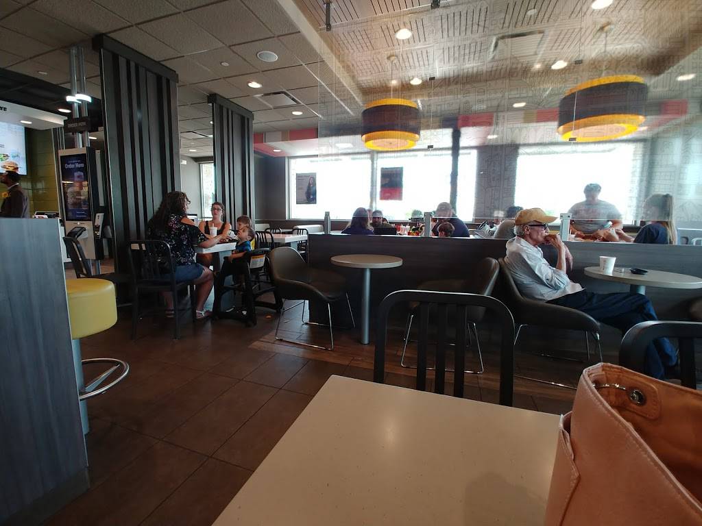 McDonalds | cafe | 1406 W Main St, Tomball, TX 77375, USA | 2813517000 OR +1 281-351-7000