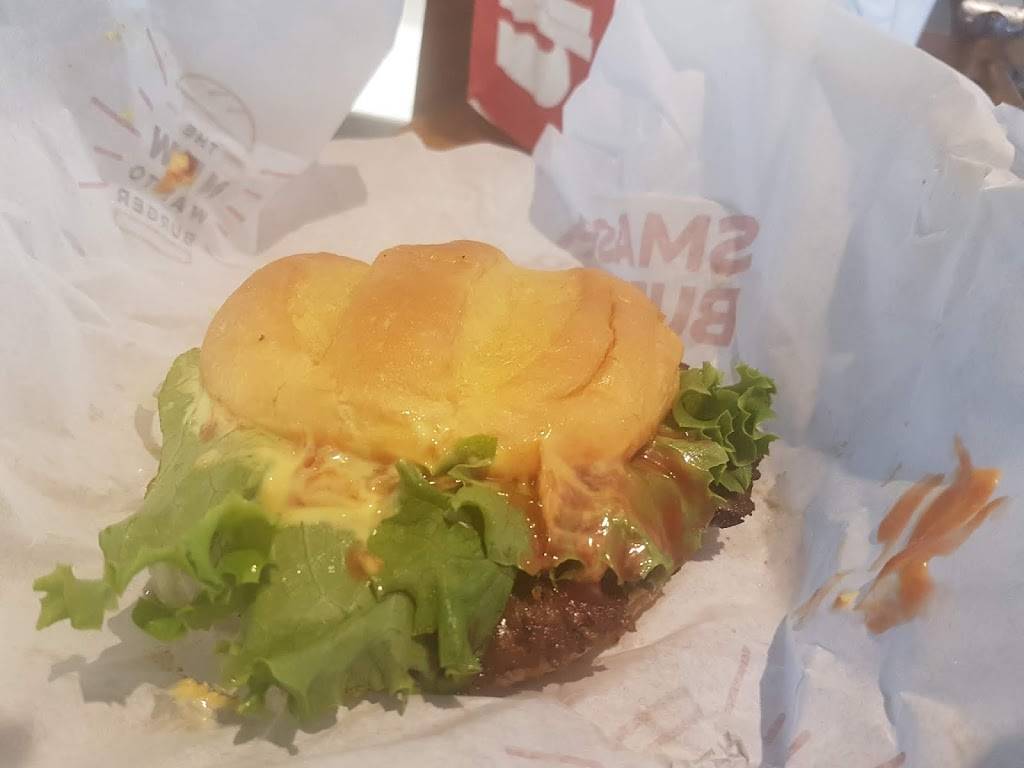 Smashburger | restaurant | 8500 Essington Ave Terminal F, Philadelphia, PA 19153, USA | 2159374410 OR +1 215-937-4410