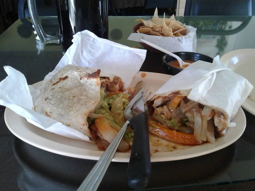 Lichas Restaurant | restaurant | 4267 W El Segundo Blvd, Hawthorne, CA 90250, USA | 3233382920 OR +1 323-338-2920