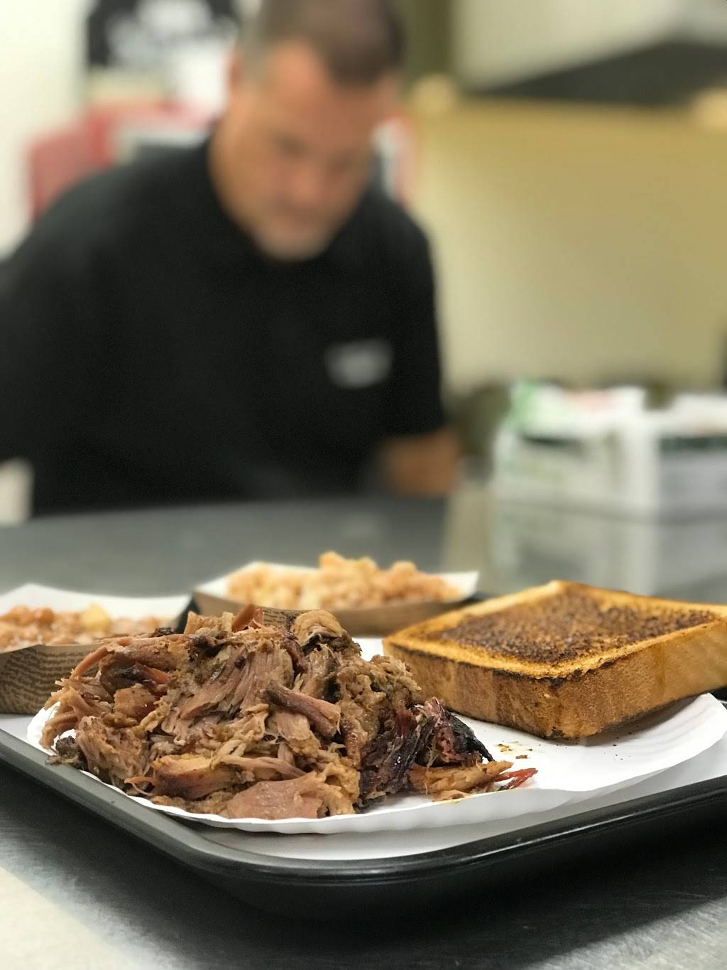 Honky Tonk Smokehouse | restaurant | 145 Jonestown Rd, Winston-Salem, NC 27104, USA | 3367942270 OR +1 336-794-2270